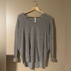 Jolie small brown sweater